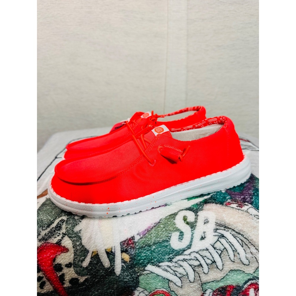 HEYDUDE Wendy Stretch Canvas Fiery Coral Women's Size 8 Slip On Shoes 40902-79C